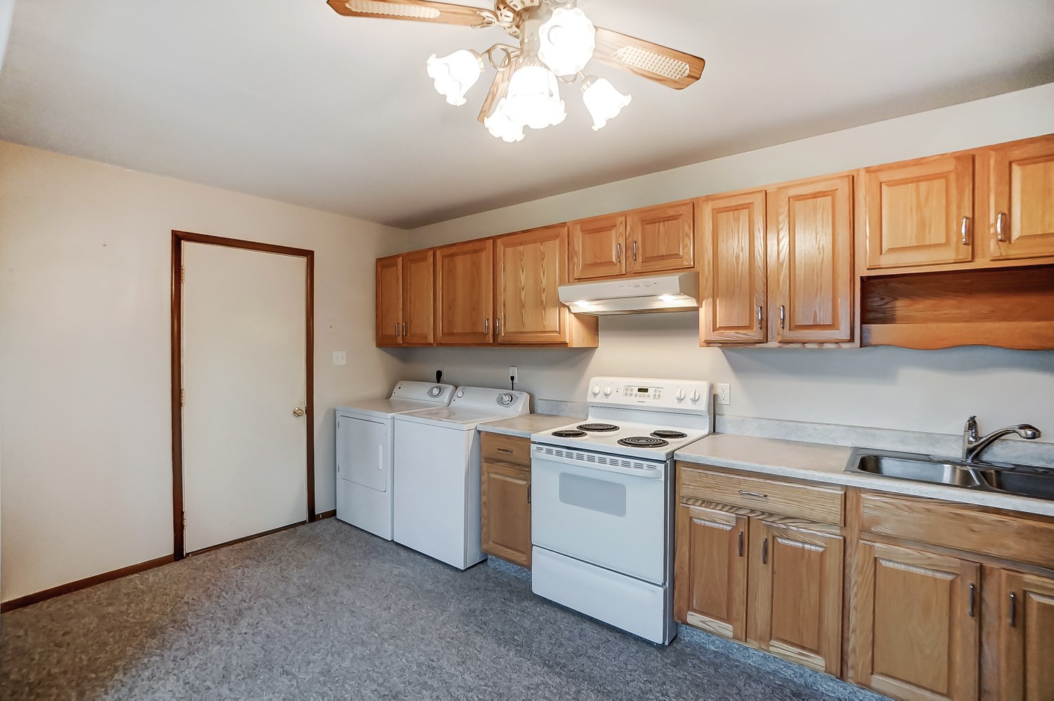 5217 Tyrone Road Fort Wayne, IN 46809 - Photo 8 of 19