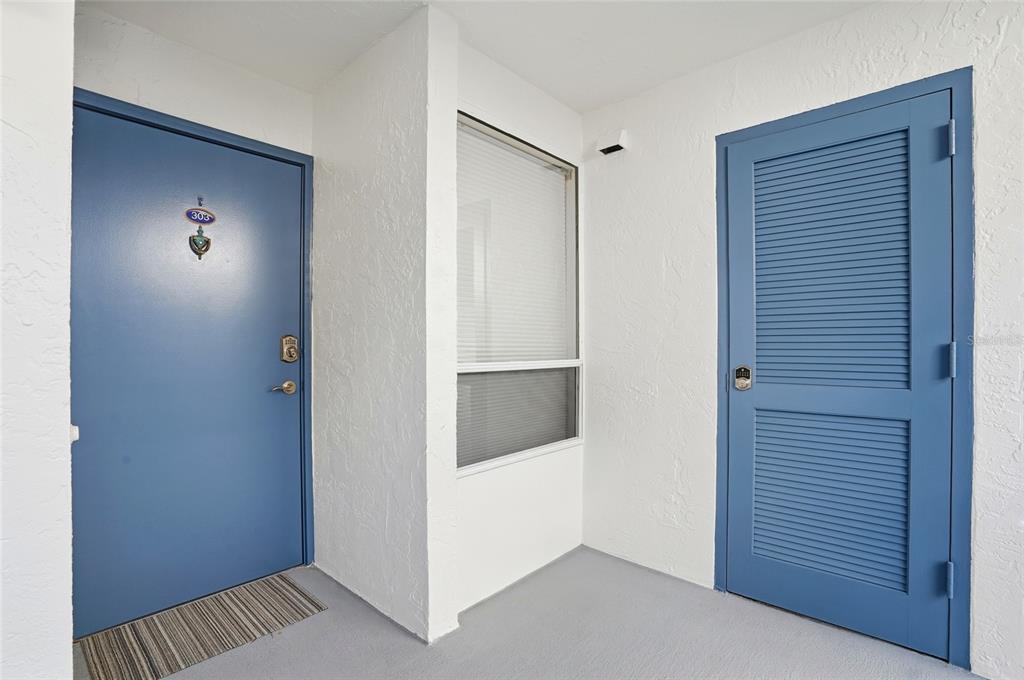 16308 Gulf Boulevard, Unit 303 Redington Beach, FL 33708 - Photo 2 of 42 a view of an empty room