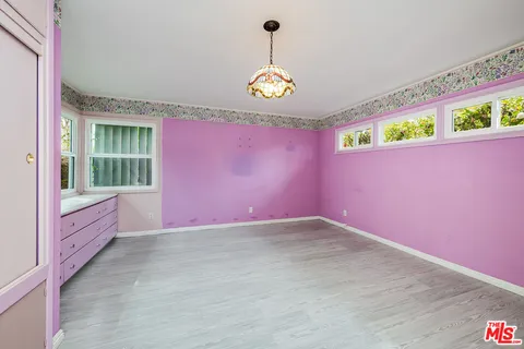 $1,099,000 | 741 North Clybourn Avenue, Burbank, CA 91505