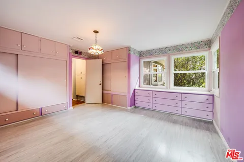 $1,099,000 | 741 North Clybourn Avenue, Burbank, CA 91505