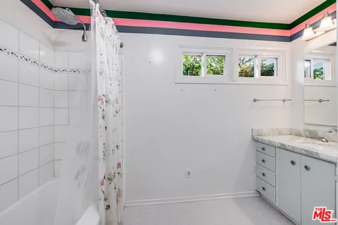 $1,099,000 | 741 North Clybourn Avenue, Burbank, CA 91505