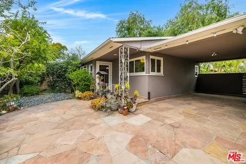 $1,099,000 | 741 North Clybourn Avenue, Burbank, CA 91505