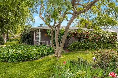 $1,099,000 | 741 North Clybourn Avenue, Burbank, CA 91505