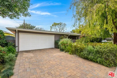$1,099,000 | 741 North Clybourn Avenue, Burbank, CA 91505