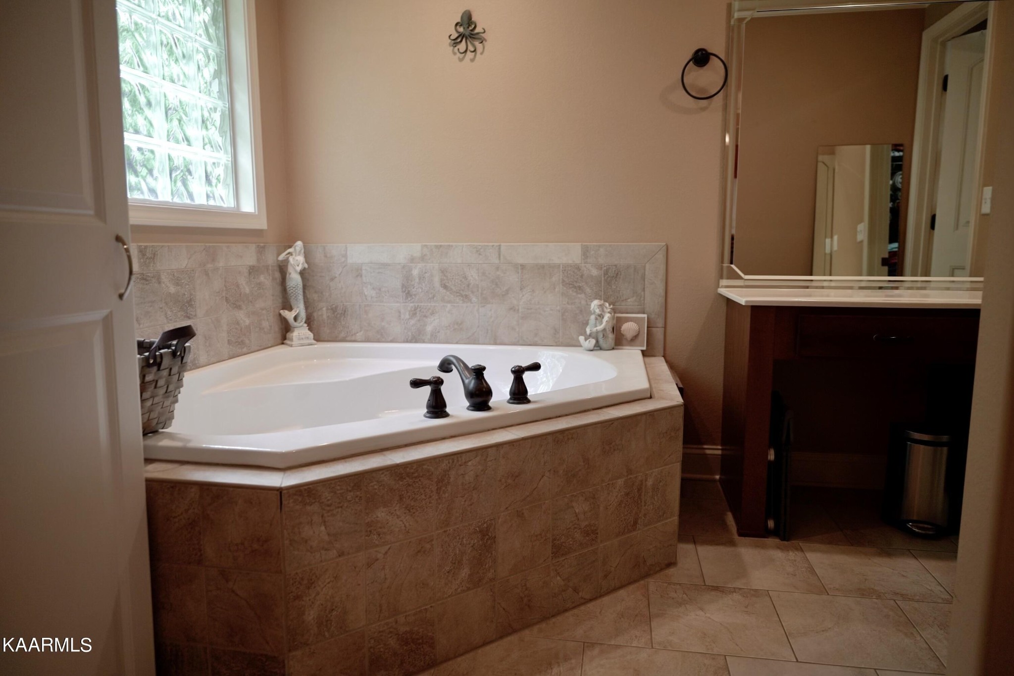 6059 Whisper Ridge Lane Corryton, TN 37721 - Photo 5 of 15
