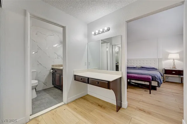 $2,400 | 3736 South Lindell Road, Las Vegas, NV 89103