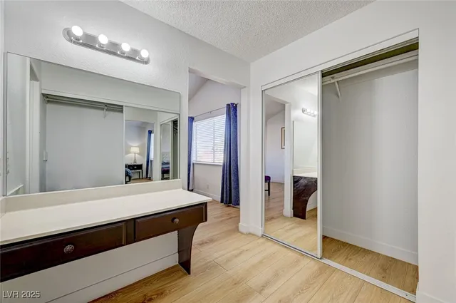 $2,400 | 3736 South Lindell Road, Las Vegas, NV 89103