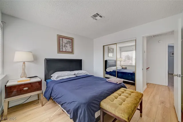 $2,400 | 3736 South Lindell Road, Las Vegas, NV 89103