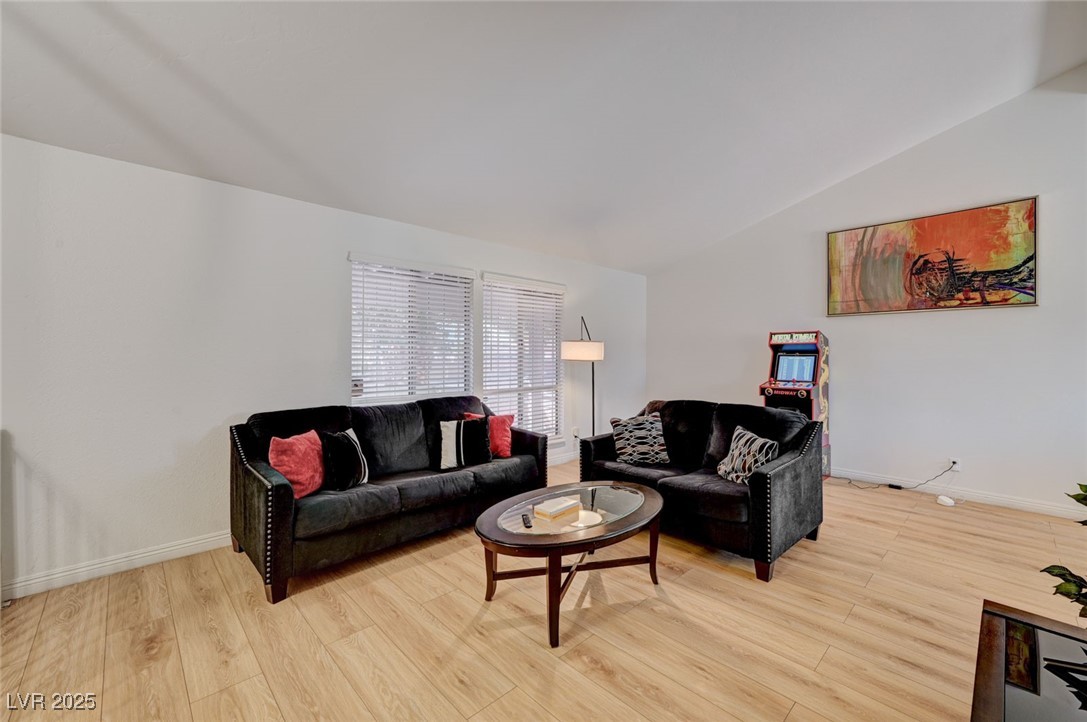 3736 South Lindell Road Las Vegas, NV 89103 - Photo 4 of 50