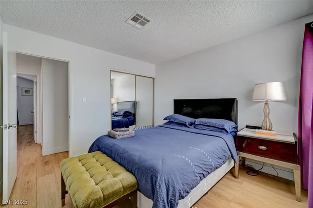 $2,400 | 3736 South Lindell Road, Las Vegas, NV 89103