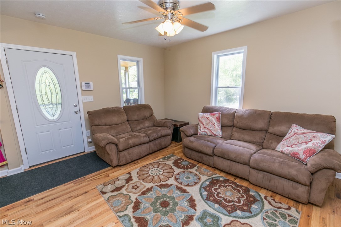 3805 Root Road North Olmsted, OH 44070 - Photo 4 of 31 Gallery Image 4