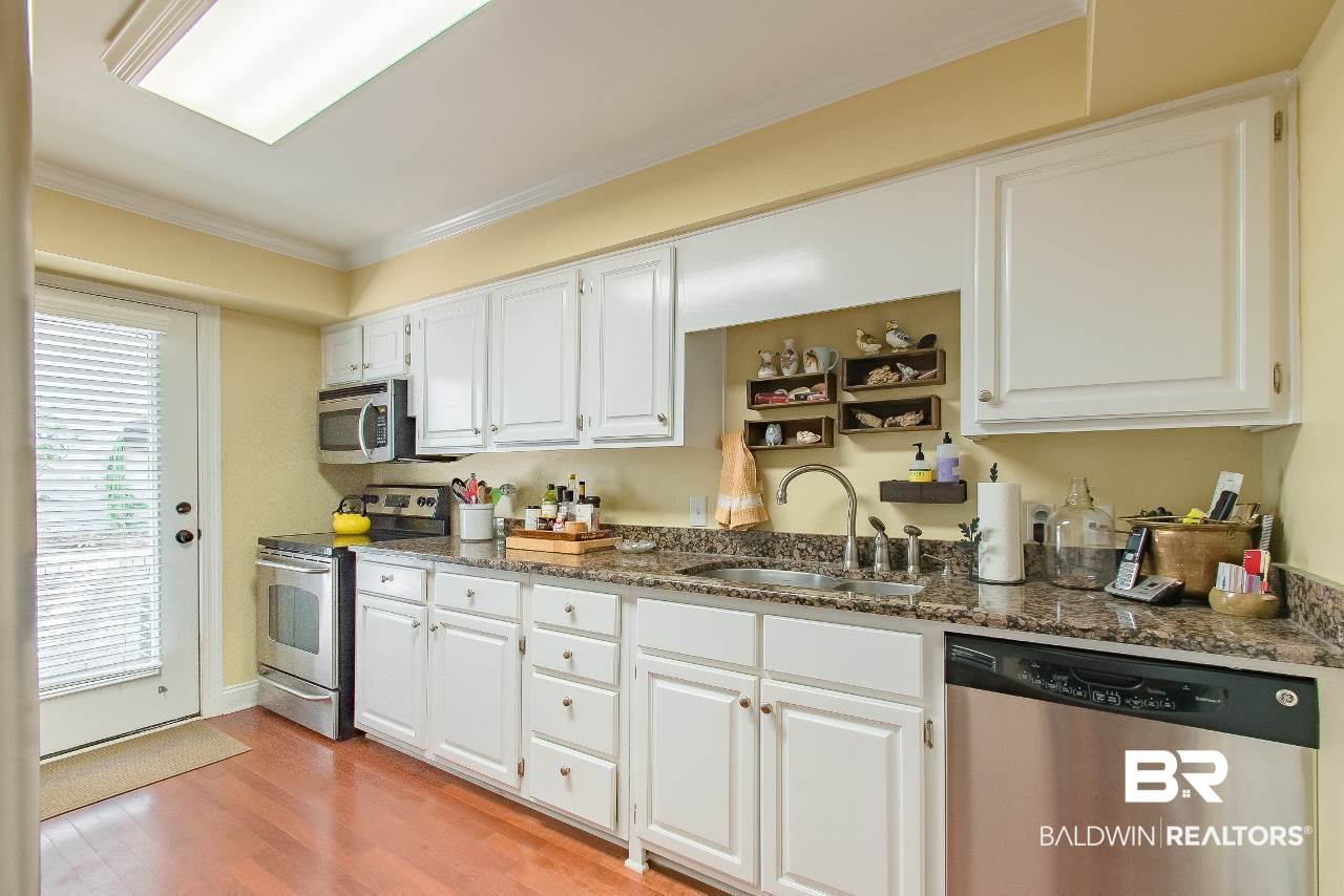 314 Gayfer Court, Unit 8 Fairhope, AL 36532 - Photo 9 of 21