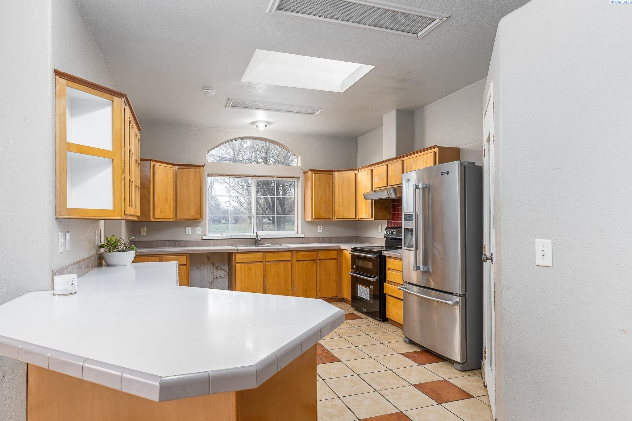 215523 East Cochran Road Kennewick, WA 99337 - Photo 12 of 47 Gallery Image 12