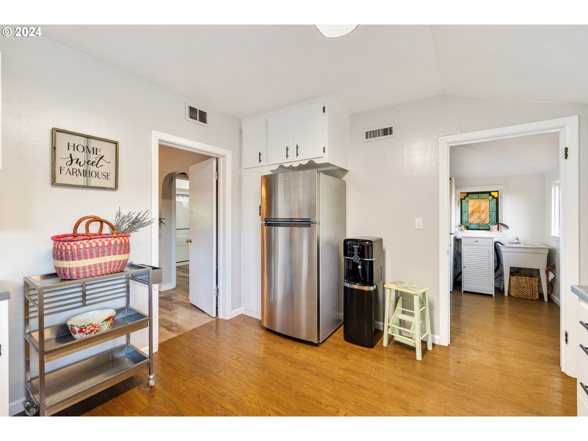 2325 Reed Road Hood River, OR 97031 - Photo 14 of 47 Gallery Image 14
