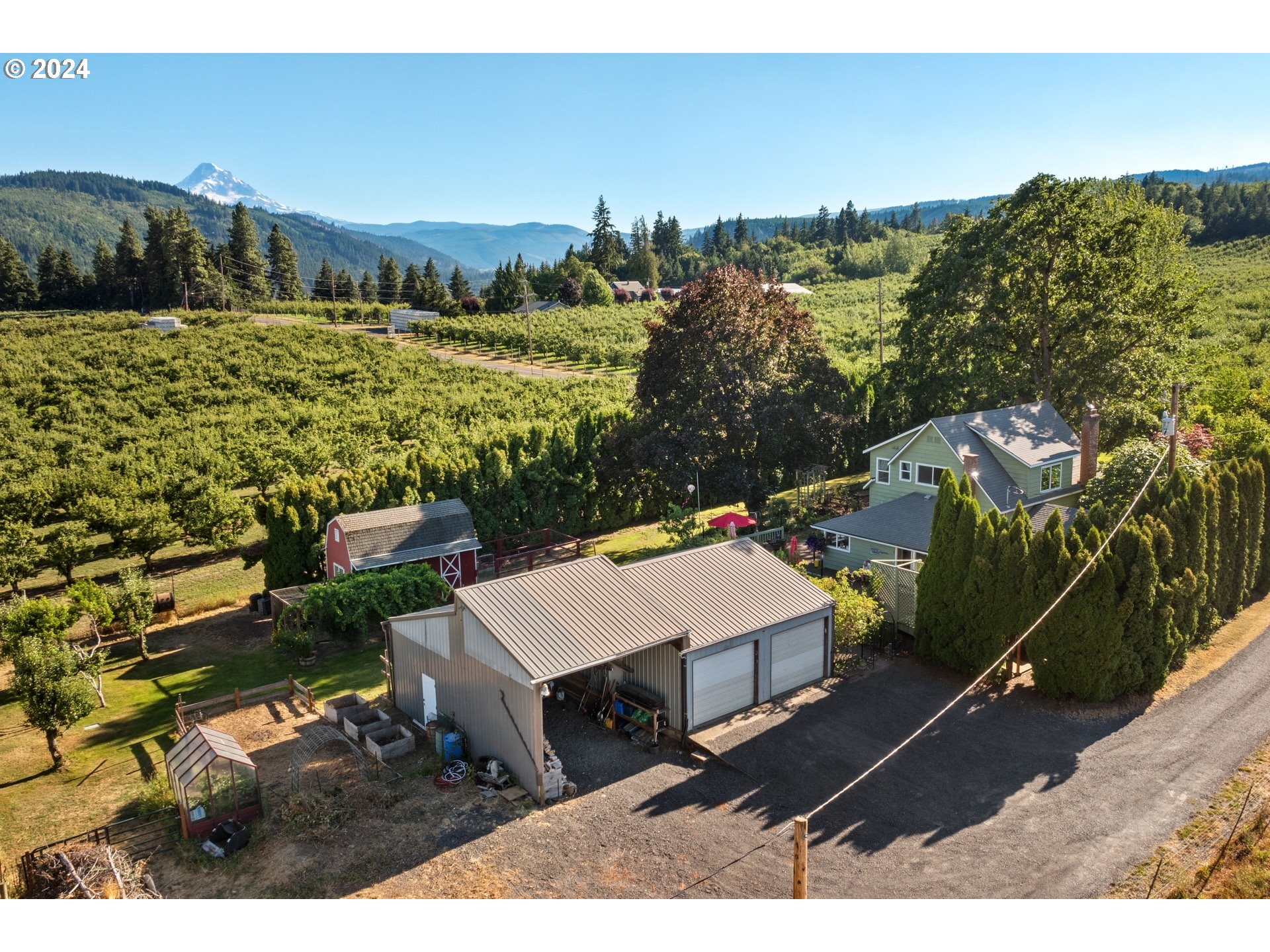 2325 Reed Road Hood River, OR 97031 - Photo 44 of 47 Gallery Image 44