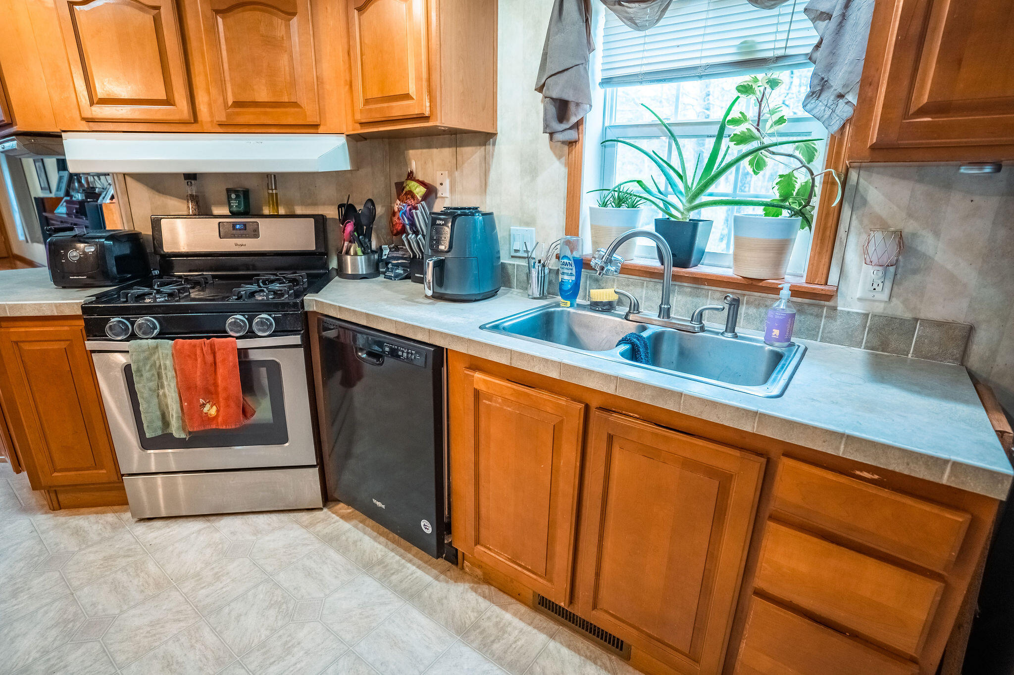 113 Beaver Road Sabattus, ME 04280 - Photo 6 of 42 Kitchen