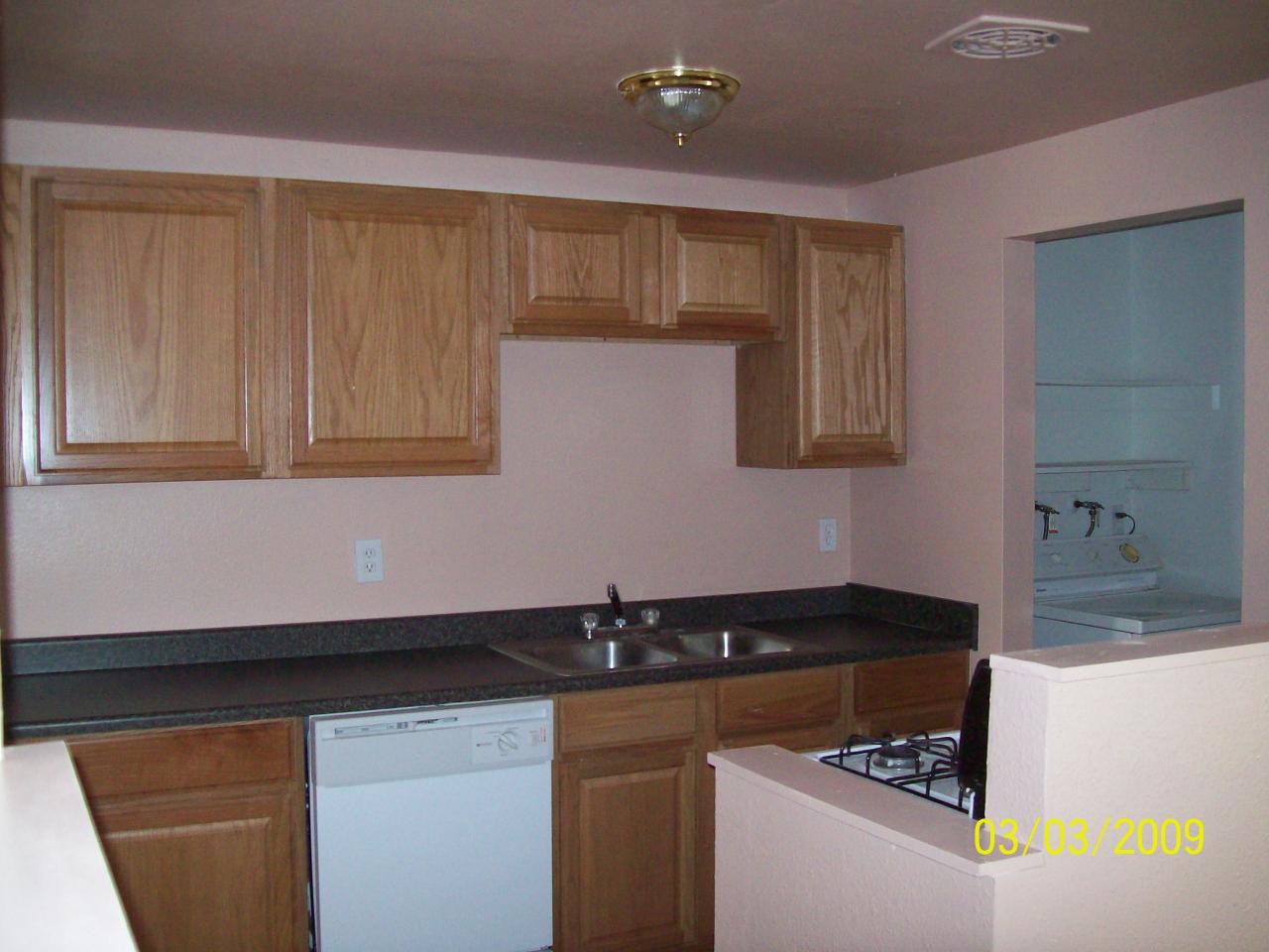 3610 East Hearn Road Phoenix, AZ 85032 - Photo 2 of 5 kitchen
