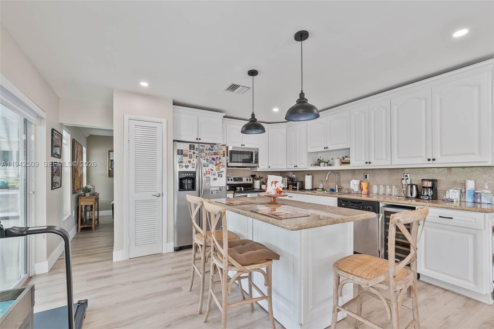 1804 Southwest 104th Court Miami, FL 33165 - Photo 12 of 33