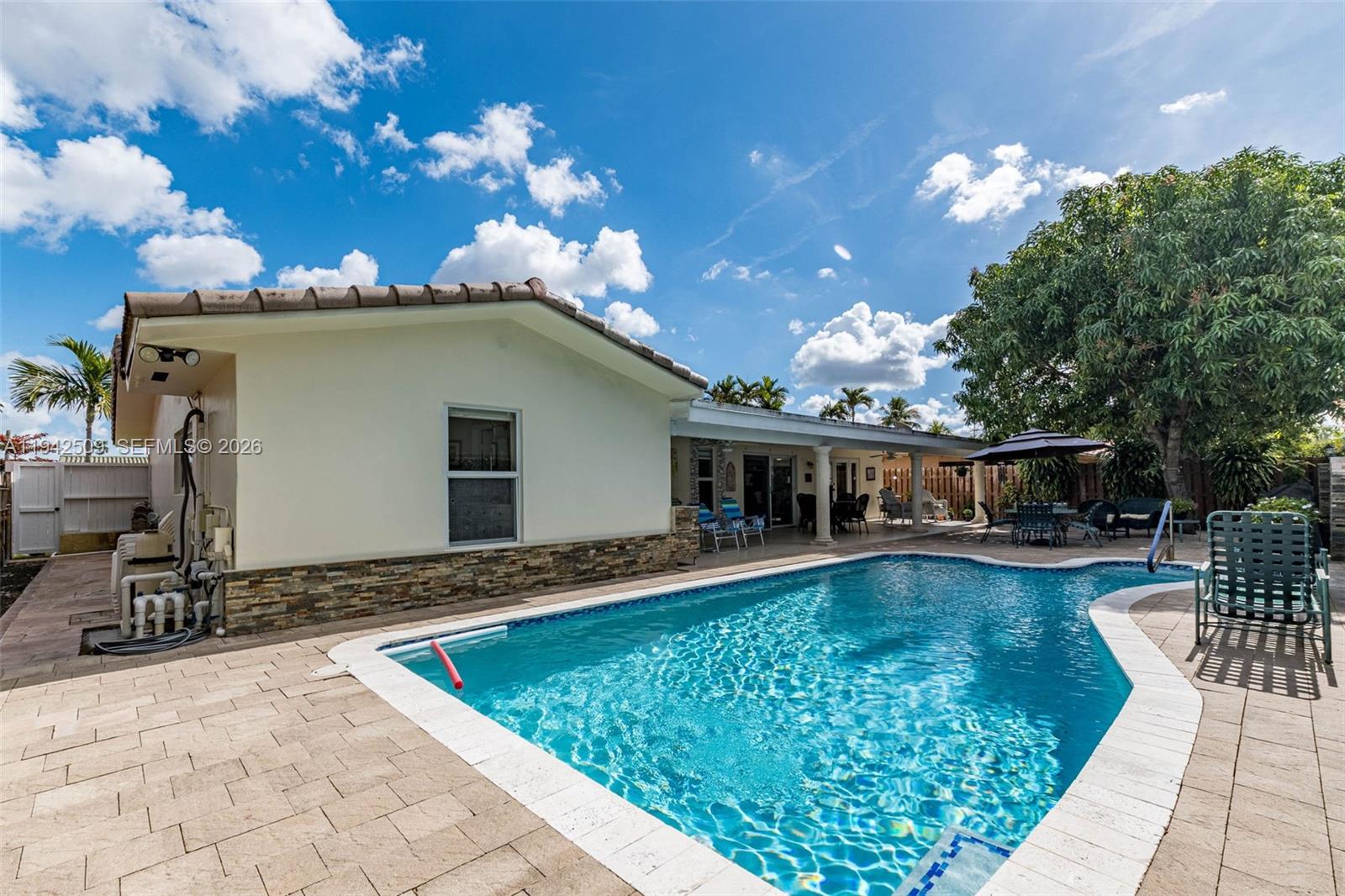 1804 Southwest 104th Court Miami, FL 33165 - Photo 29 of 33