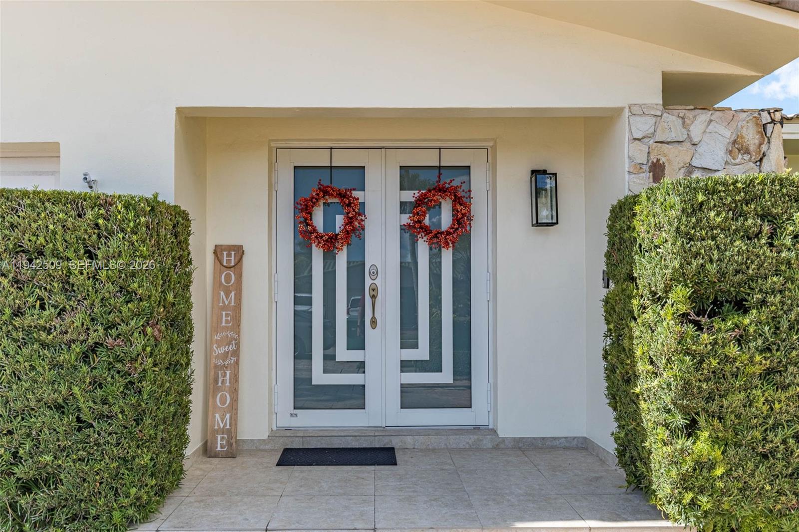 1804 Southwest 104th Court Miami, FL 33165 - Photo 4 of 33