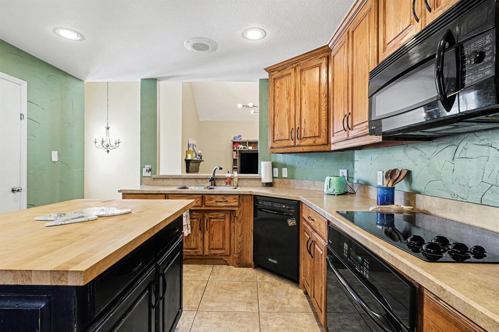 337 Touchdown Drive Irving, TX 75063 - Photo 16 of 38