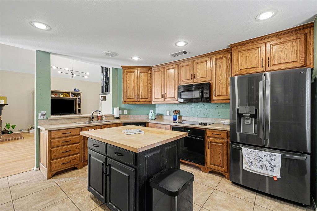 337 Touchdown Drive Irving, TX 75063 - Photo 17 of 38