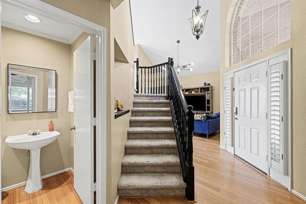 337 Touchdown Drive Irving, TX 75063 - Photo 6 of 38