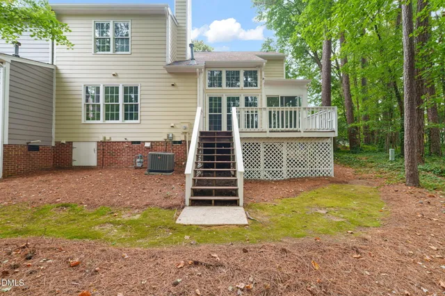 $425,000 | 42 Renwick Court, Raleigh, NC 27615