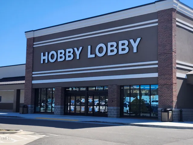 $425,000 | 42 Renwick Court, Raleigh, NC 27615