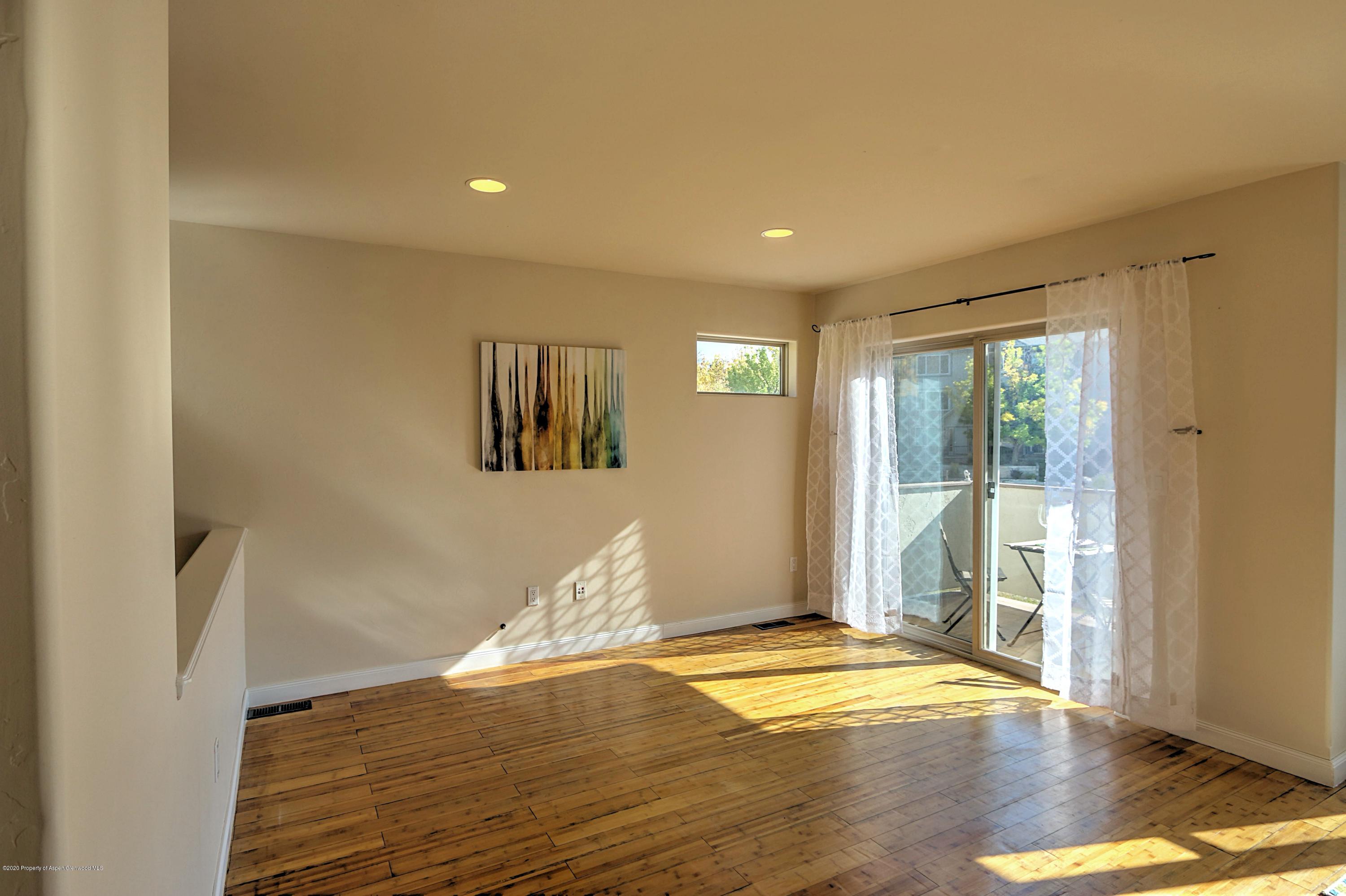 348 Castle Ridge Drive New Castle, CO 81647 - Photo 5 of 22 Living Room