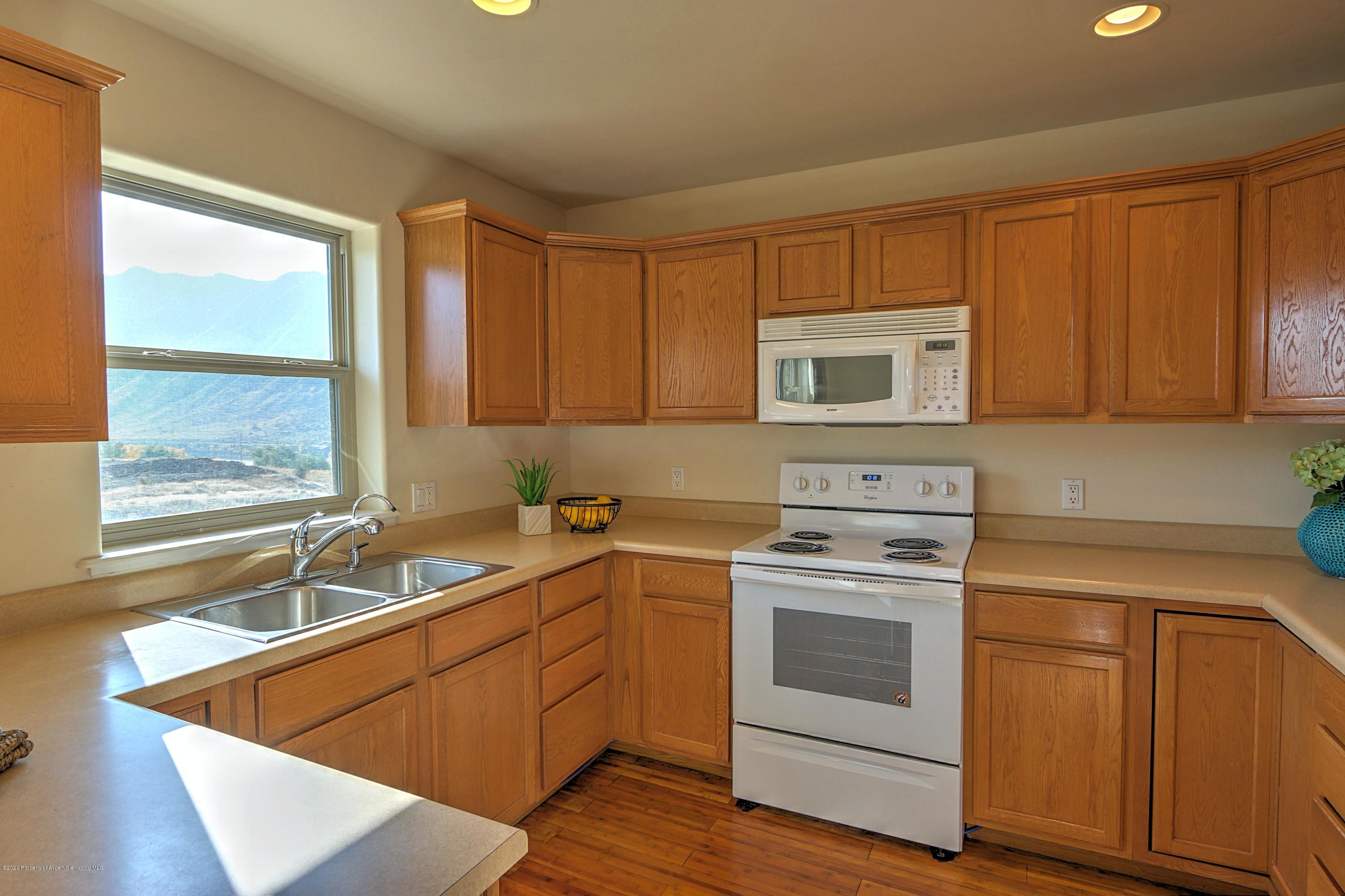 348 Castle Ridge Drive New Castle, CO 81647 - Photo 10 of 22 Kitchen (2)