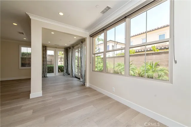 $5,800 | 85 Birmingham, Irvine, CA 92620