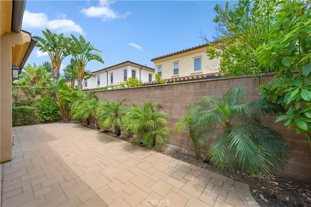 $5,800 | 85 Birmingham, Irvine, CA 92620