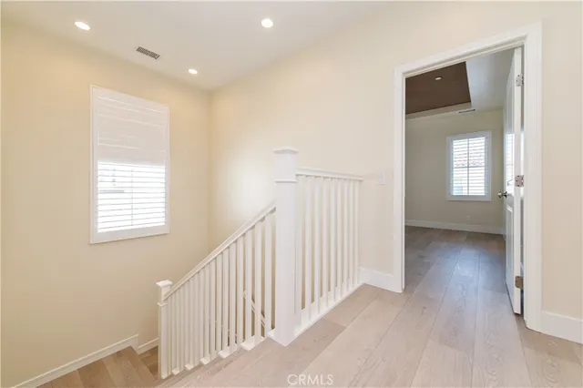 $5,800 | 85 Birmingham, Irvine, CA 92620