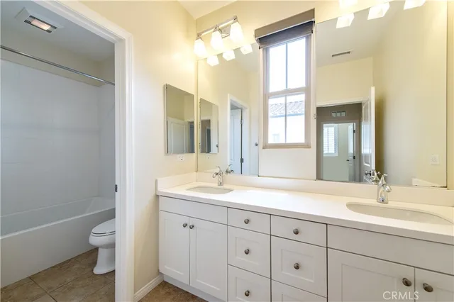 $5,800 | 85 Birmingham, Irvine, CA 92620