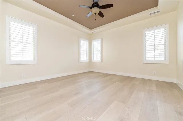 $5,800 | 85 Birmingham, Irvine, CA 92620