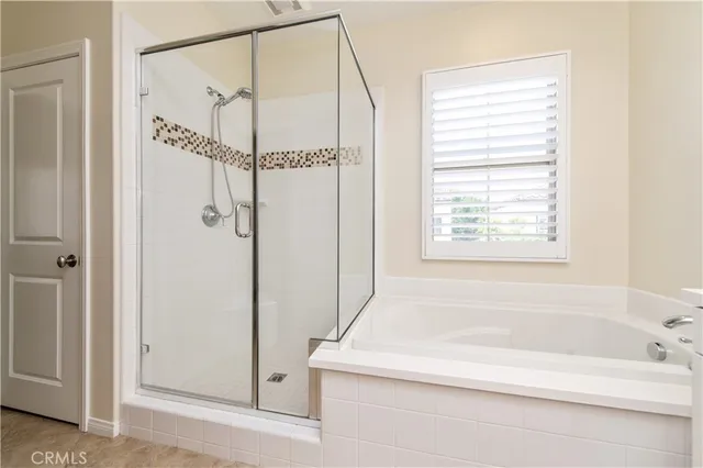 $5,800 | 85 Birmingham, Irvine, CA 92620