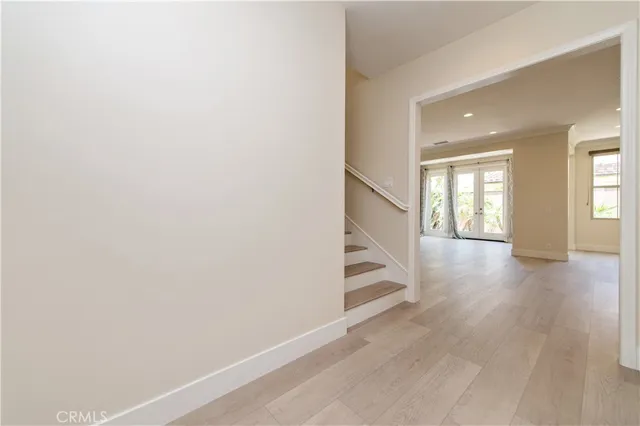 $5,800 | 85 Birmingham, Irvine, CA 92620