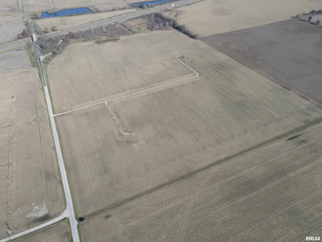 $1 | 1741 East 1850 Avenue, Brownstown, IL 62418