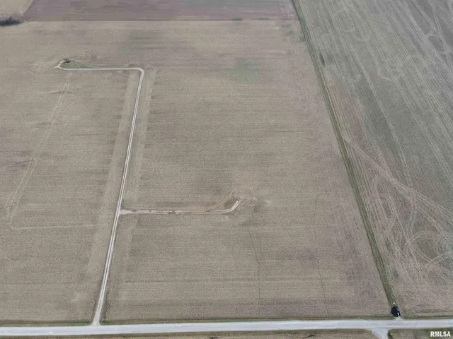 $1 | 1741 East 1850 Avenue, Brownstown, IL 62418