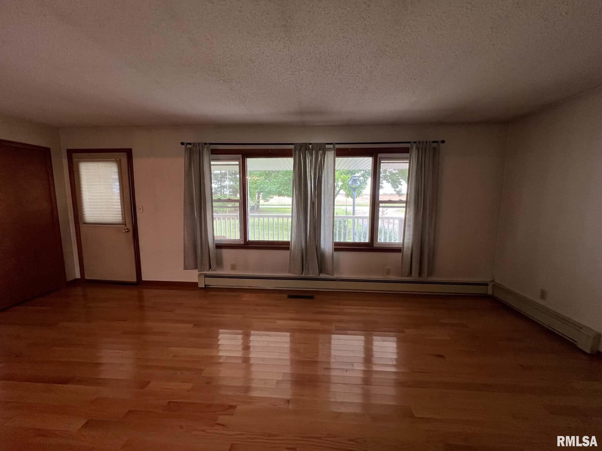 10245 North 600th Road Macomb, IL 61455 - Photo 8 of 35 Gallery Image 8