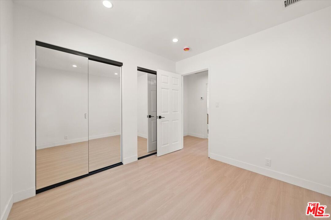 702 Washington Boulevard Marina del Rey, CA 90292 - Photo 11 of 18 a view of an empty room