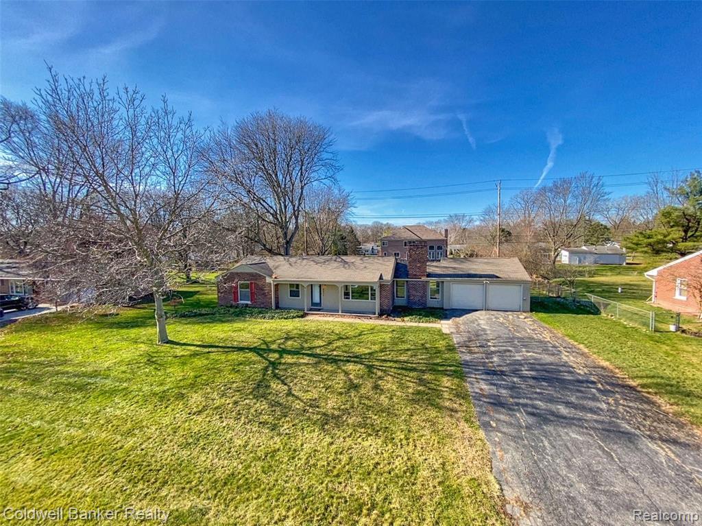 6650 Inkster Road West Bloomfield, MI 48322 - Photo 3 of 38