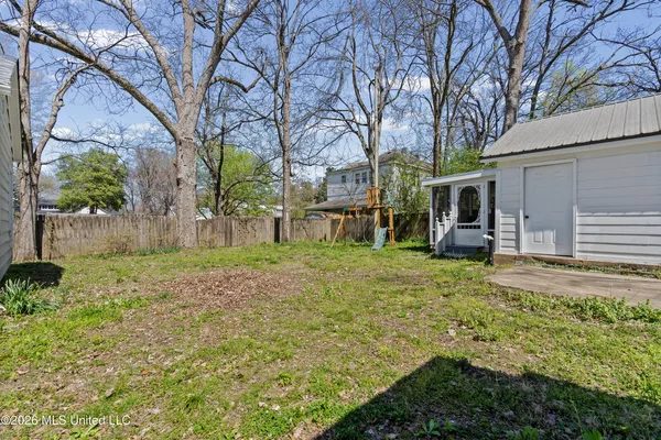$269,000 | 155 North Randolph Street, Holly Springs, MS 38635