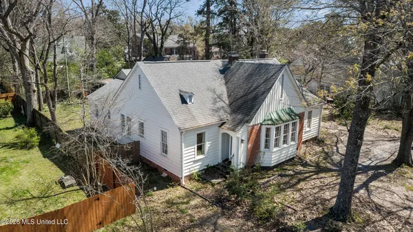 $269,000 | 155 North Randolph Street, Holly Springs, MS 38635