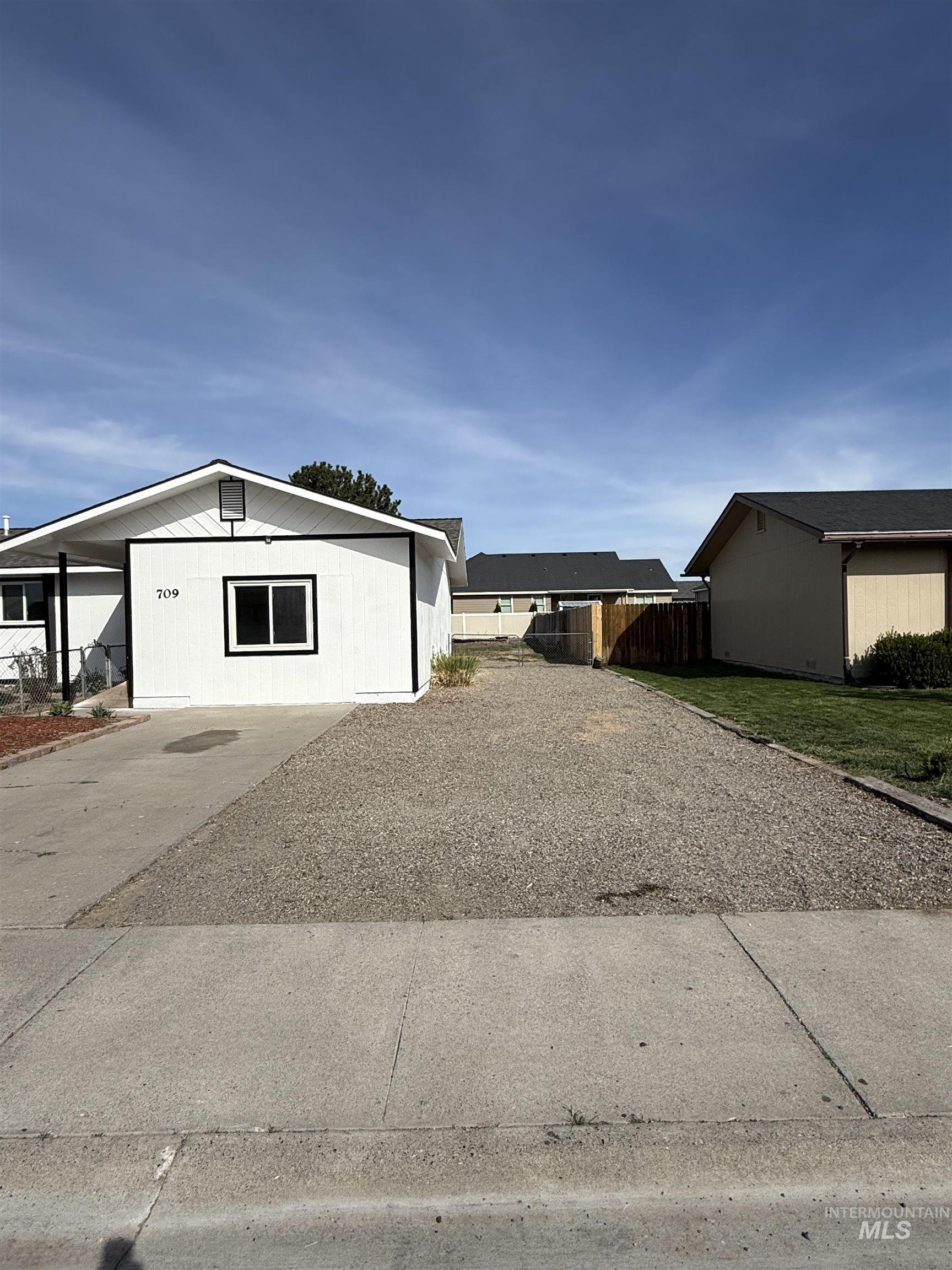 709 Locust Street Kimberly, ID 83341 - Photo 13 of 13 View of front of property
