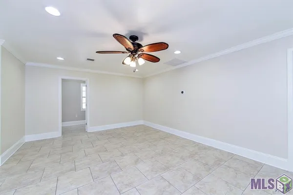 $2,300 | 106 Bayou Blue Bypass Road, Gray, LA 70359