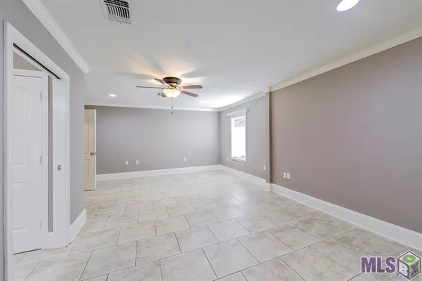 $2,300 | 106 Bayou Blue Bypass Road, Gray, LA 70359