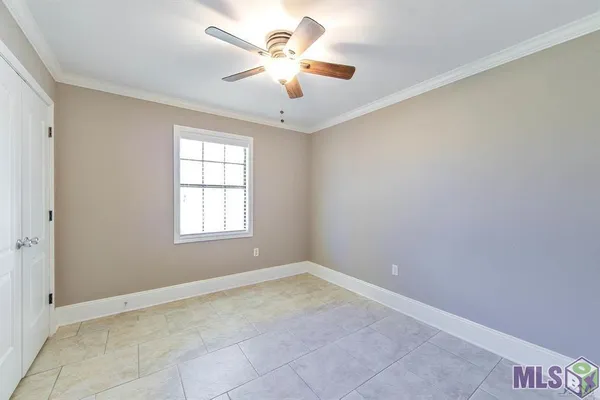 $2,300 | 106 Bayou Blue Bypass Road, Gray, LA 70359