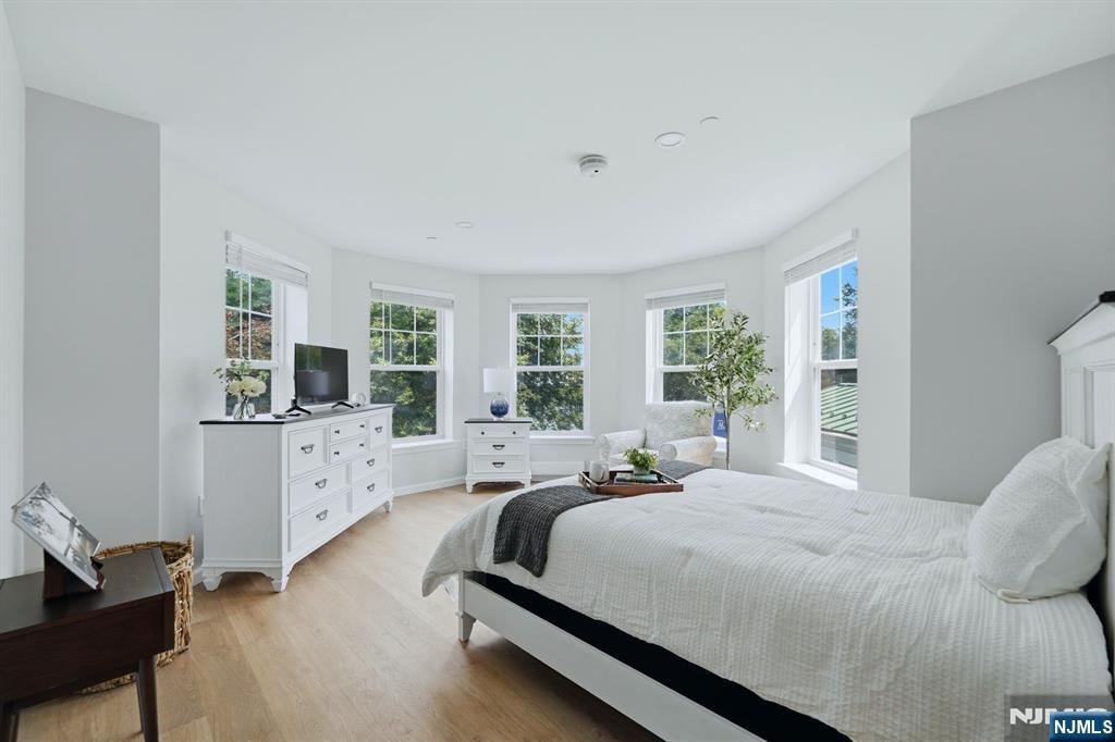 567-571 Paramus Road Paramus, NJ 07652 - Photo 4 of 14 Gallery Image 4